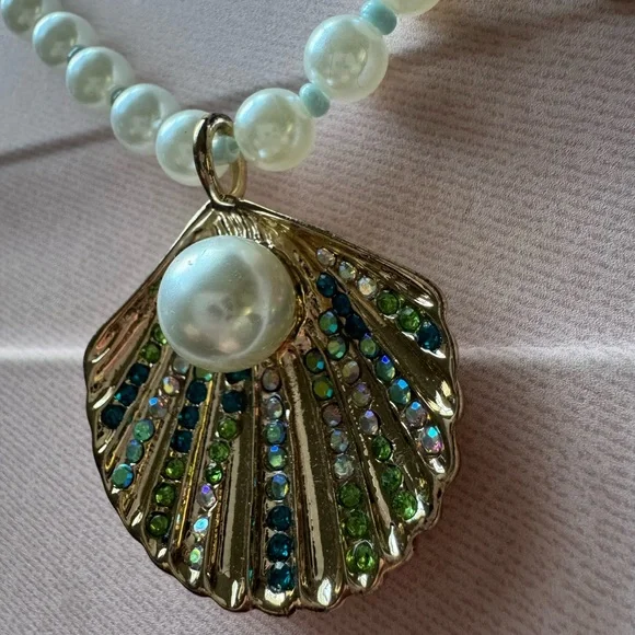 Betsey Johnson Cruise Control Faux Pearl
Seashell & Seahorse Pendant Necklace - Picture 2 of 10